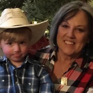 Meet your Posher, Deanna